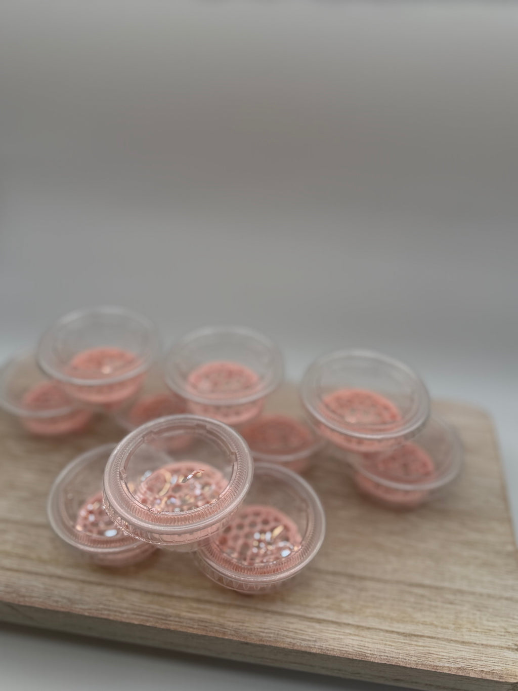 Corm Riser Set | With Cup & Lid | Set of 20